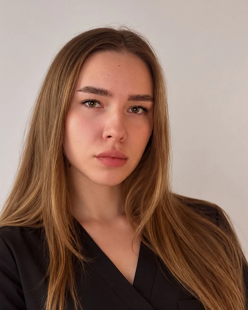 Masha, nail artist at CUTEMANIA Nail Studio